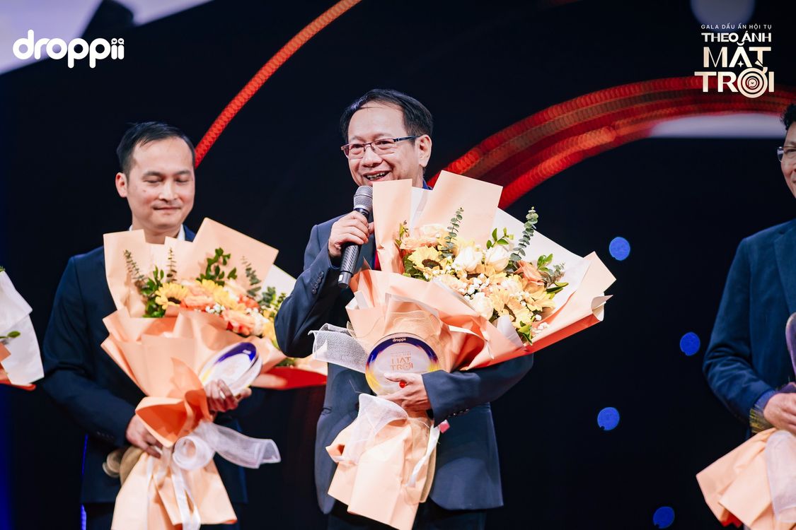 Chụp ảnh lưu niệm